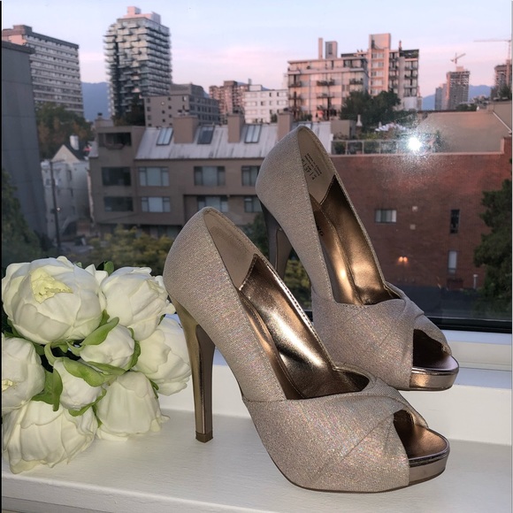 "Call it spring" beautiful pumps heels 🌷 - Picture 17 of 17